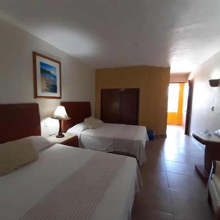 Hotel Maria Teresa Playa Azul Buitenkant foto